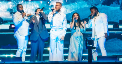 REVIEW: Pentatonix brings the Christmas cheer to Wells Fargo Arena