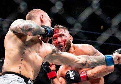 No. 4 Sandhagen takes down No. 5 Figueireda before sellout crowd as Des Moines welcomes back UFC